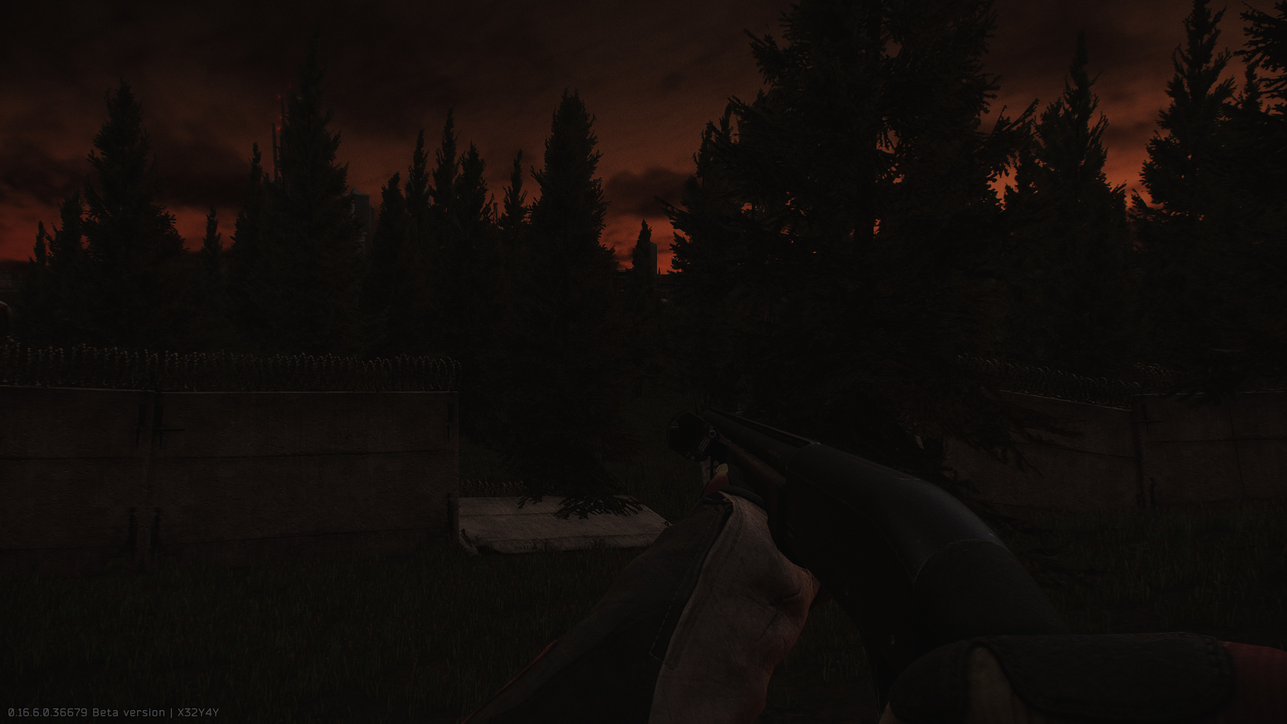 How to Survive Tarkov’s Hardcore Night Raids With Minimal Gear